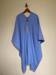 Poncho paño de lana con escudo